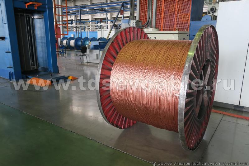 Производство кабеля на заводе Москабель